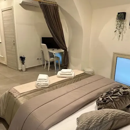 Lucrezia's A Apartment